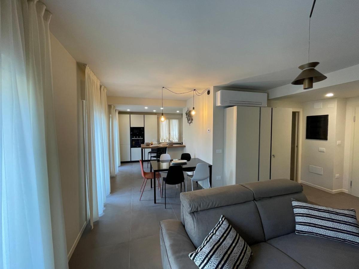 Lucia Holiday Apartments Lazise Kültér fotó