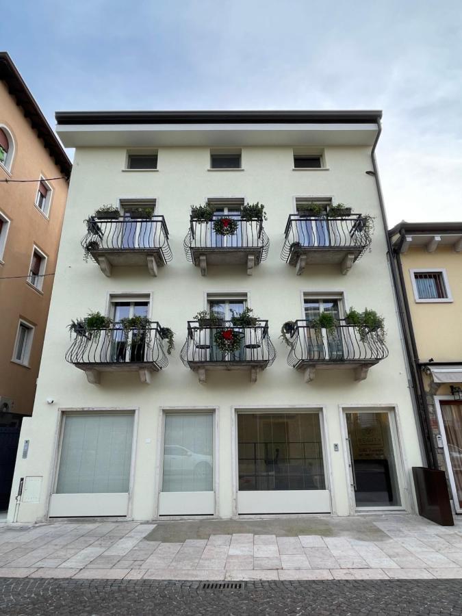 Lucia Holiday Apartments Lazise Kültér fotó